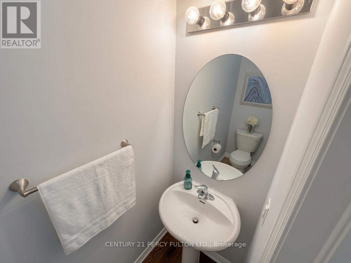 115 Bonnie Braes Drive, Brampton, Ontario  L6Y 0Z5 - Photo 10 - W13217256