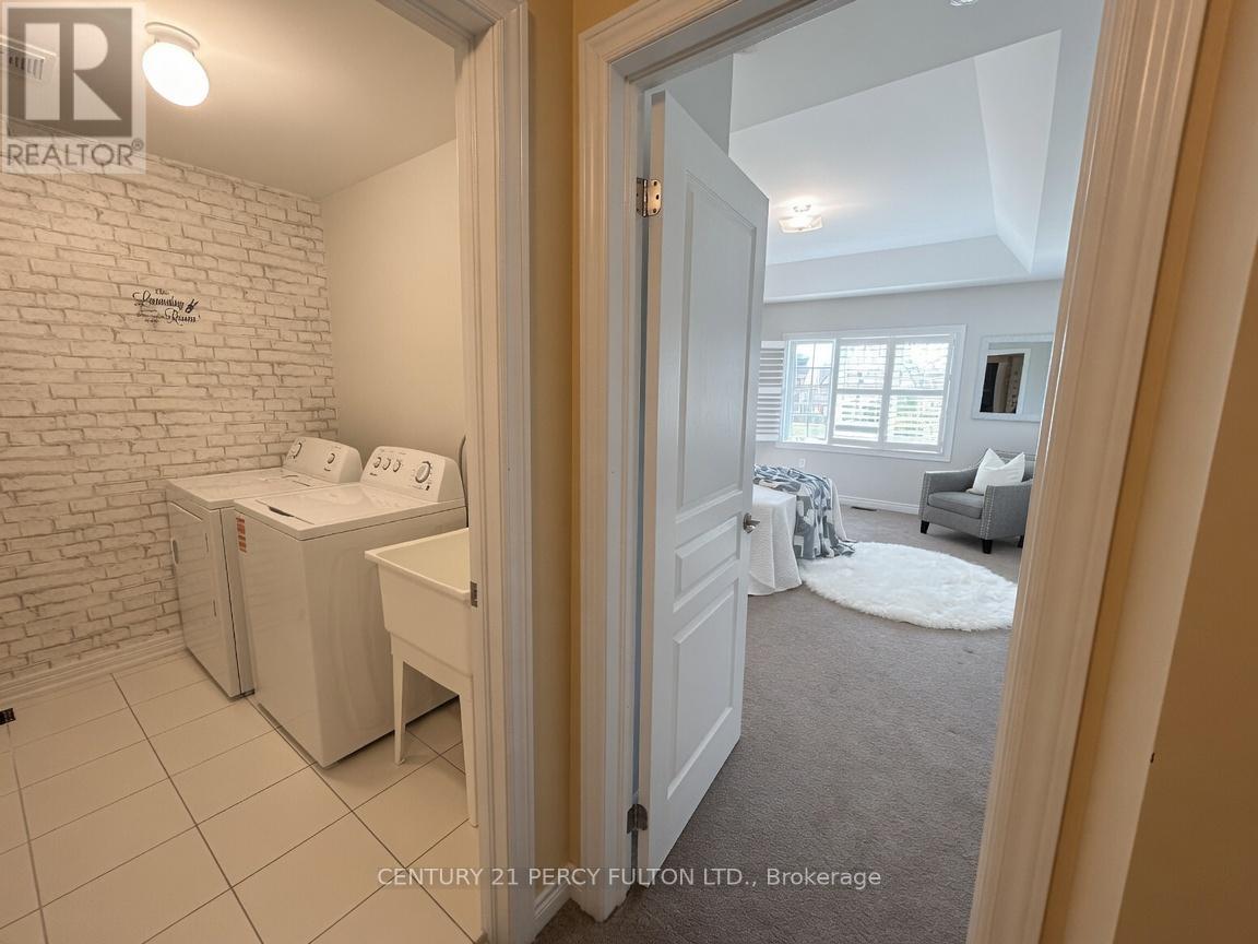 115 Bonnie Braes Drive, Brampton, Ontario  L6Y 0Z5 - Photo 19 - W13217256