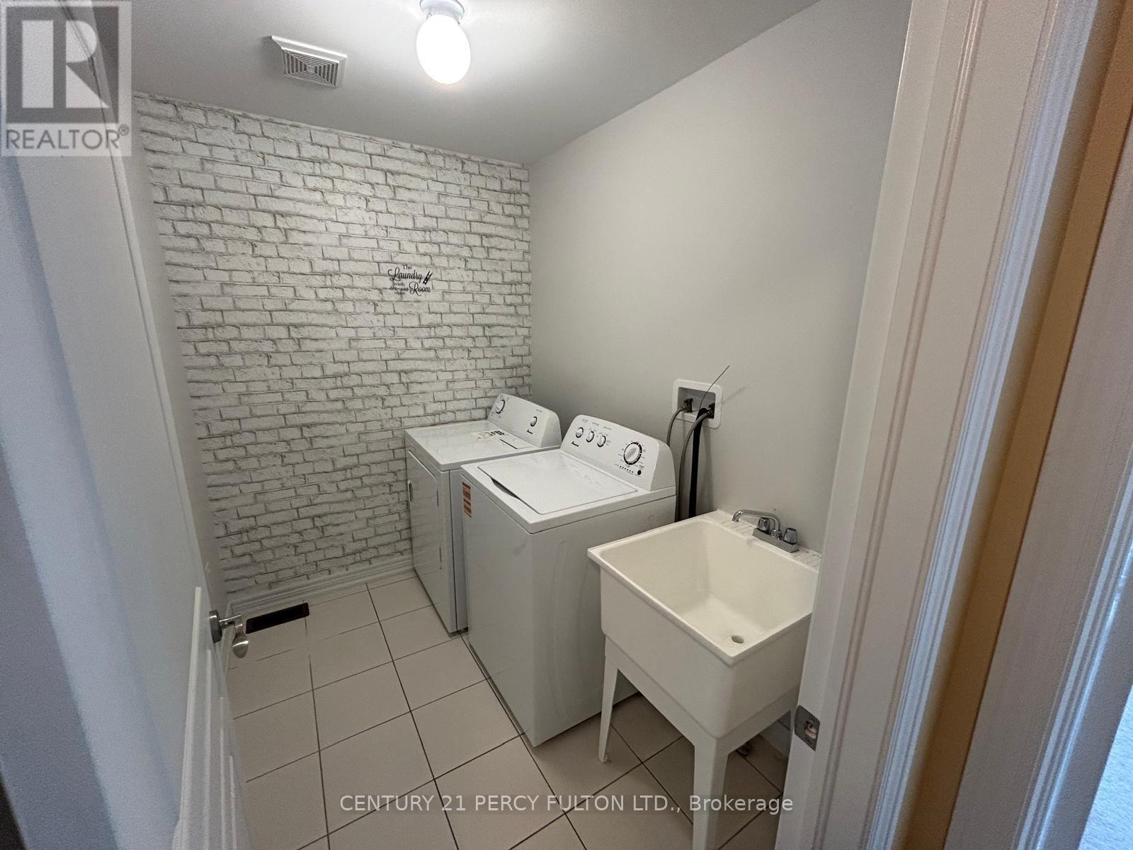 115 Bonnie Braes Drive, Brampton, Ontario  L6Y 0Z5 - Photo 20 - W13217256