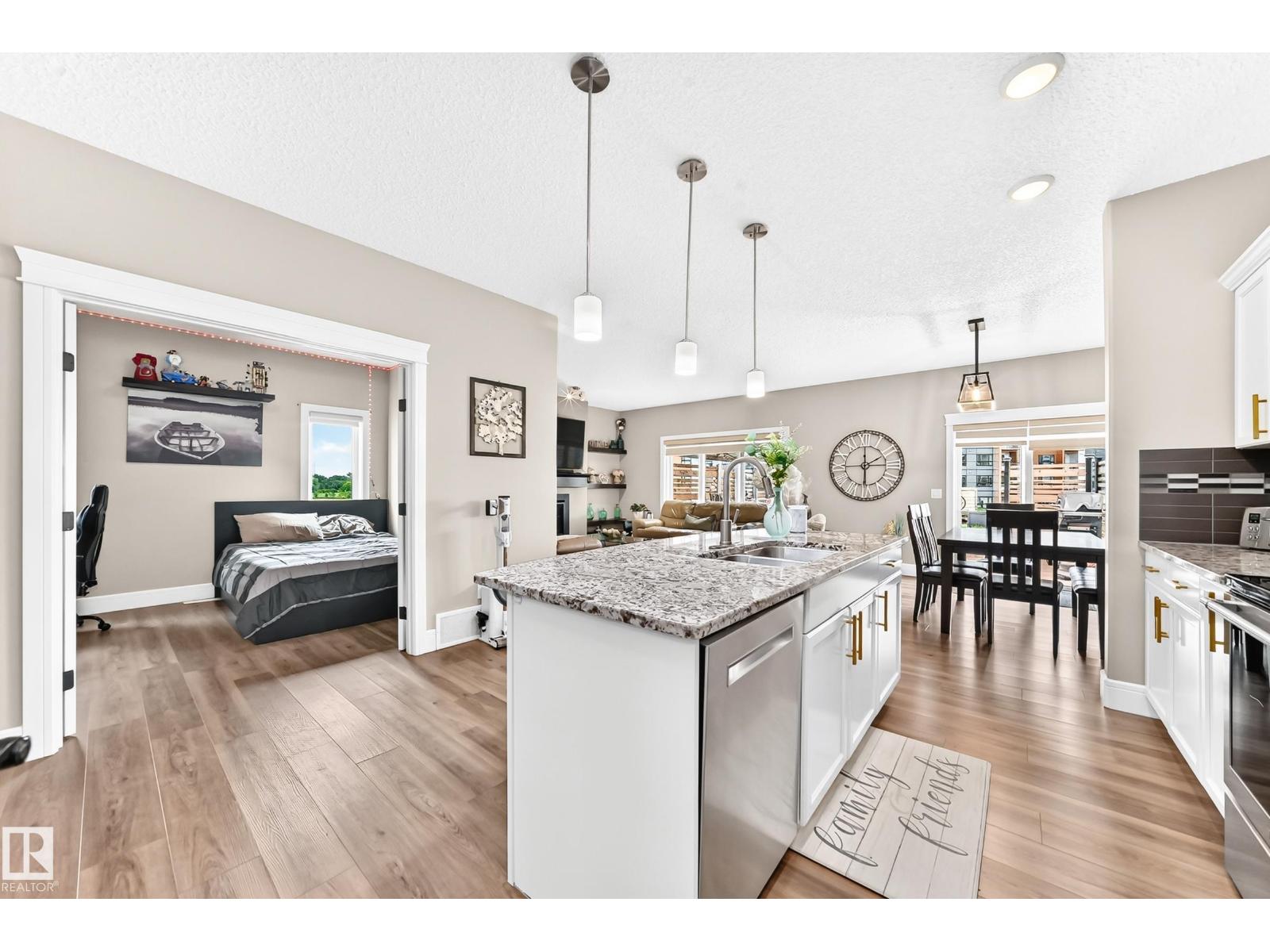1239 24 Av NW, Edmonton, Alberta  T6T 2E4 - Photo 8 - E4496308