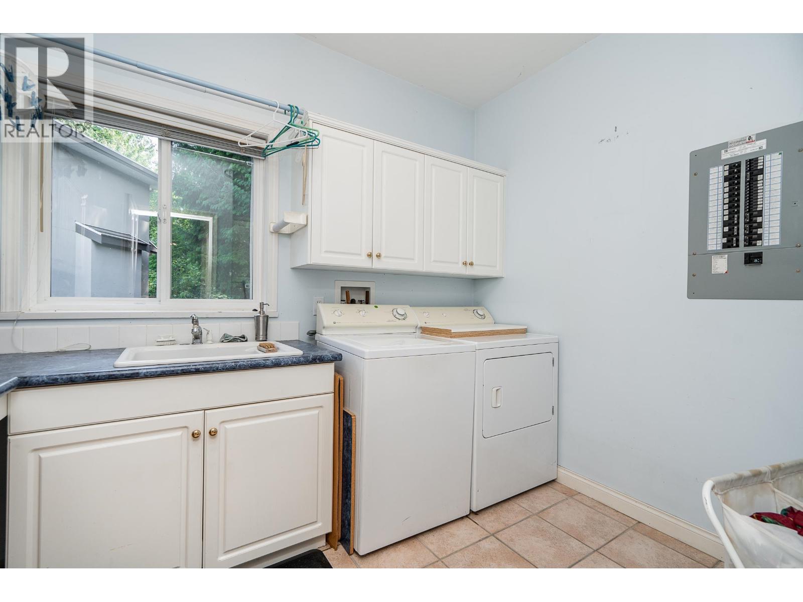 3170 Hallam Court, Coquitlam, British Columbia  V3E 3C3 - Photo 16 - R3141056