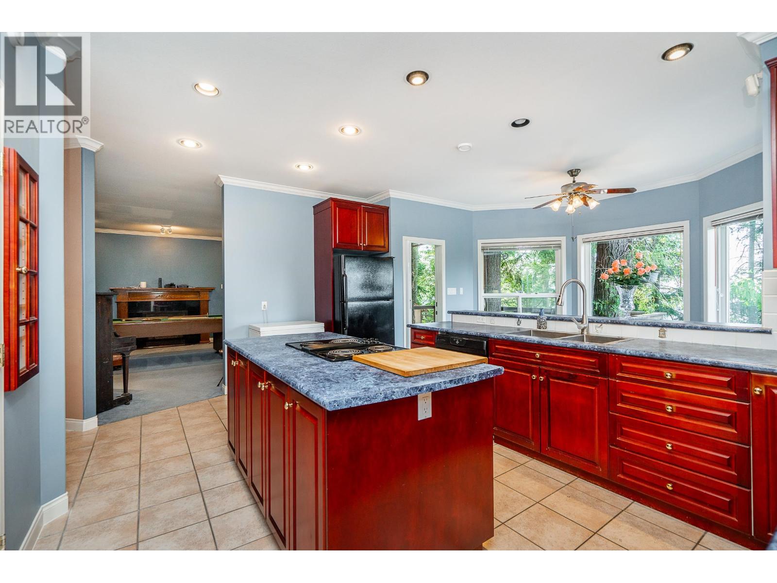 3170 Hallam Court, Coquitlam, British Columbia  V3E 3C3 - Photo 7 - R3141056