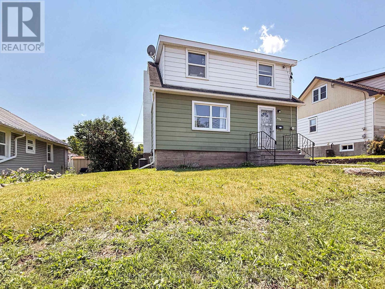 325 Joffre Avenue, Renfrew, Ontario  K7V 3L6 - Photo 2 - X12980966