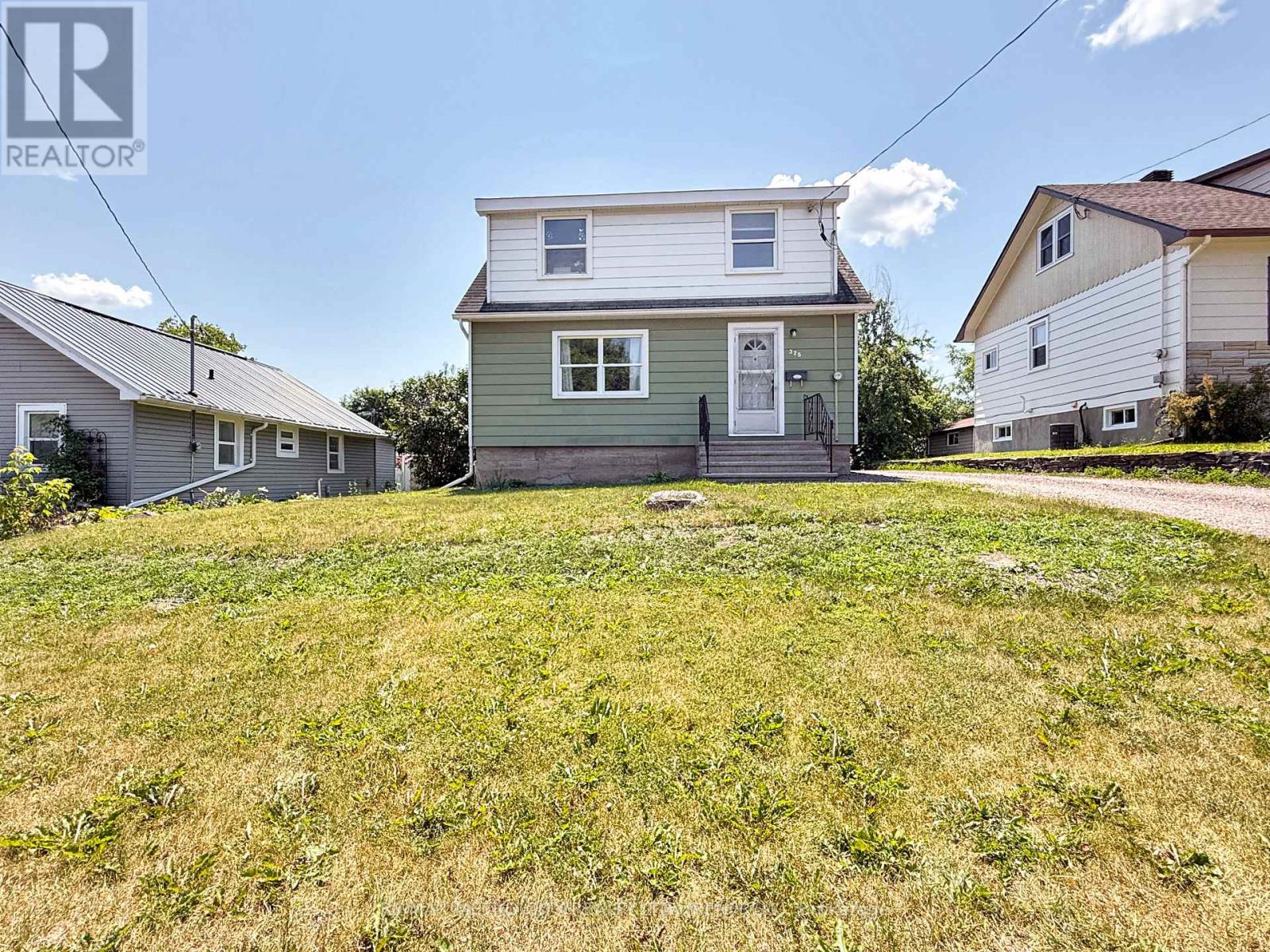 325 JOFFRE AVENUE, Renfrew, Ontario