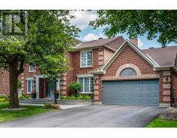42 HAMPEL CRESCENT, Ottawa, Ontario