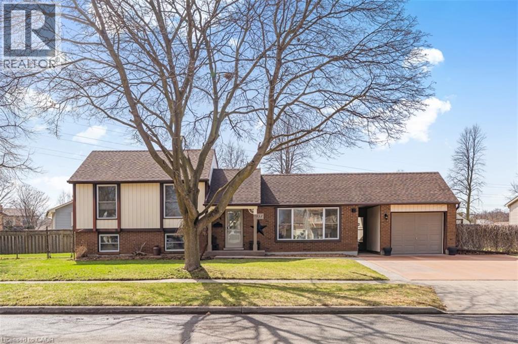 153 THE GREENWAY Way, Cambridge, Ontario