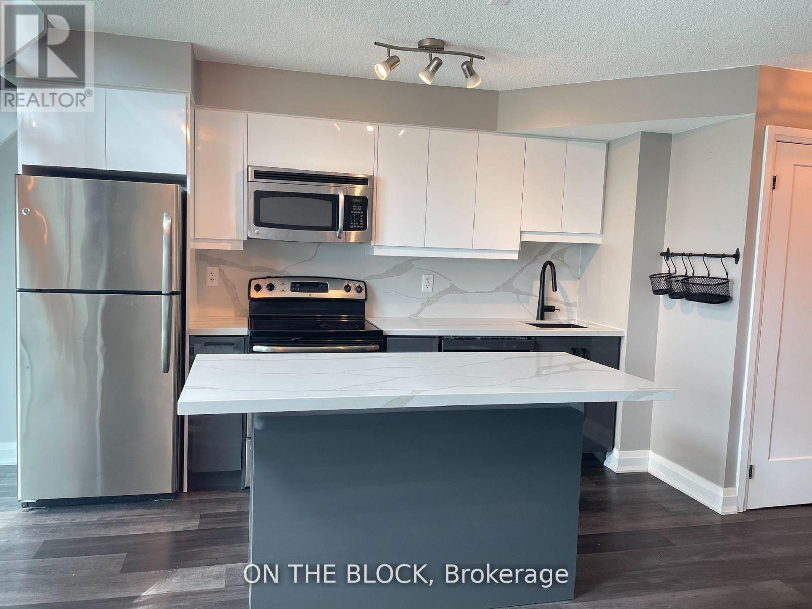 2107 - 155 Legion Road N, Toronto, Ontario  M8Y 0A7 - Photo 3 - W13503080