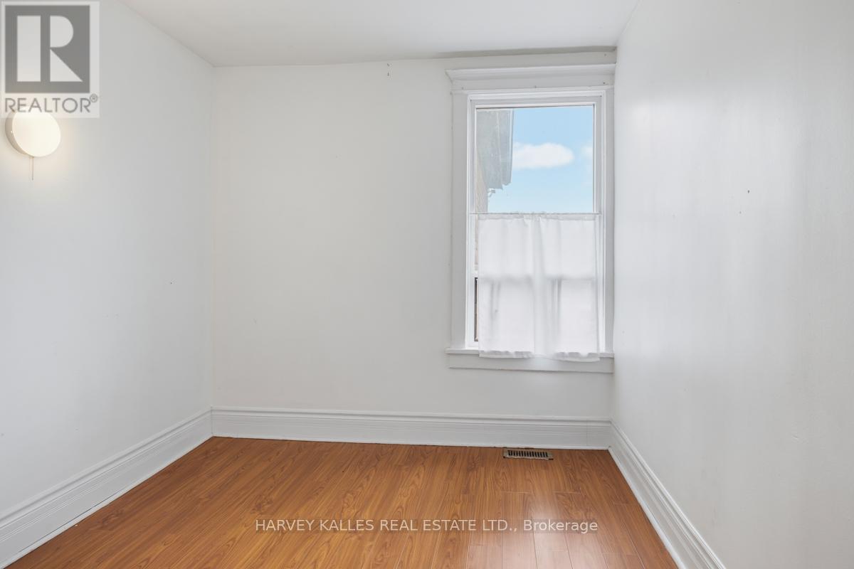 Upper - 914 Bloor Street W, Toronto, Ontario  M6H 1L1 - Photo 11 - W13503082