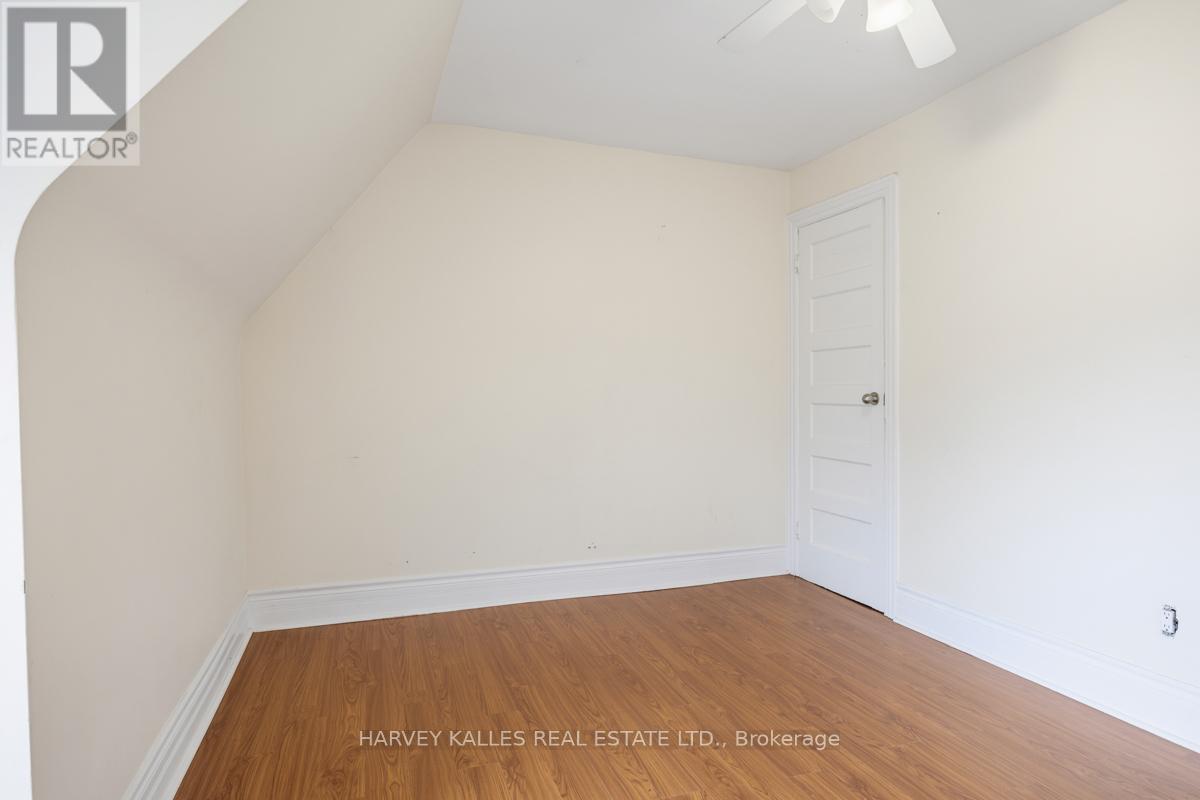 Upper - 914 Bloor Street W, Toronto, Ontario  M6H 1L1 - Photo 19 - W13503082