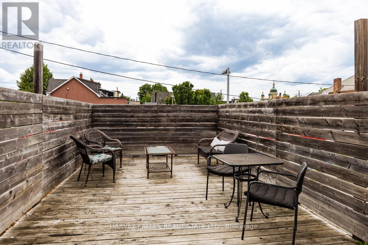 Upper - 914 Bloor Street W, Toronto, Ontario  M6H 1L1 - Photo 22 - W13503082