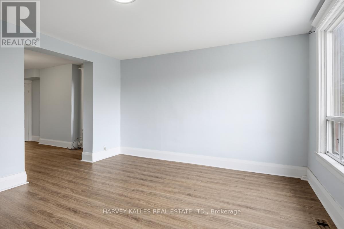Upper - 914 Bloor Street W, Toronto, Ontario  M6H 1L1 - Photo 5 - W13503082