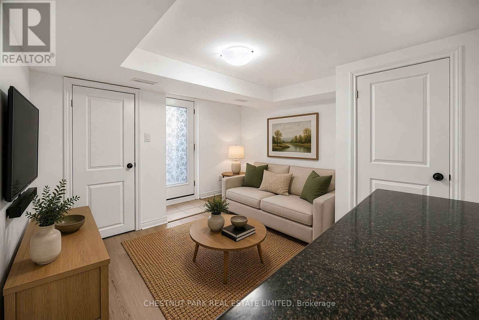 Lower - 2823 St Clair Avenue E, Toronto, Ontario  M4B 1N3 - Photo 10 - E13438156