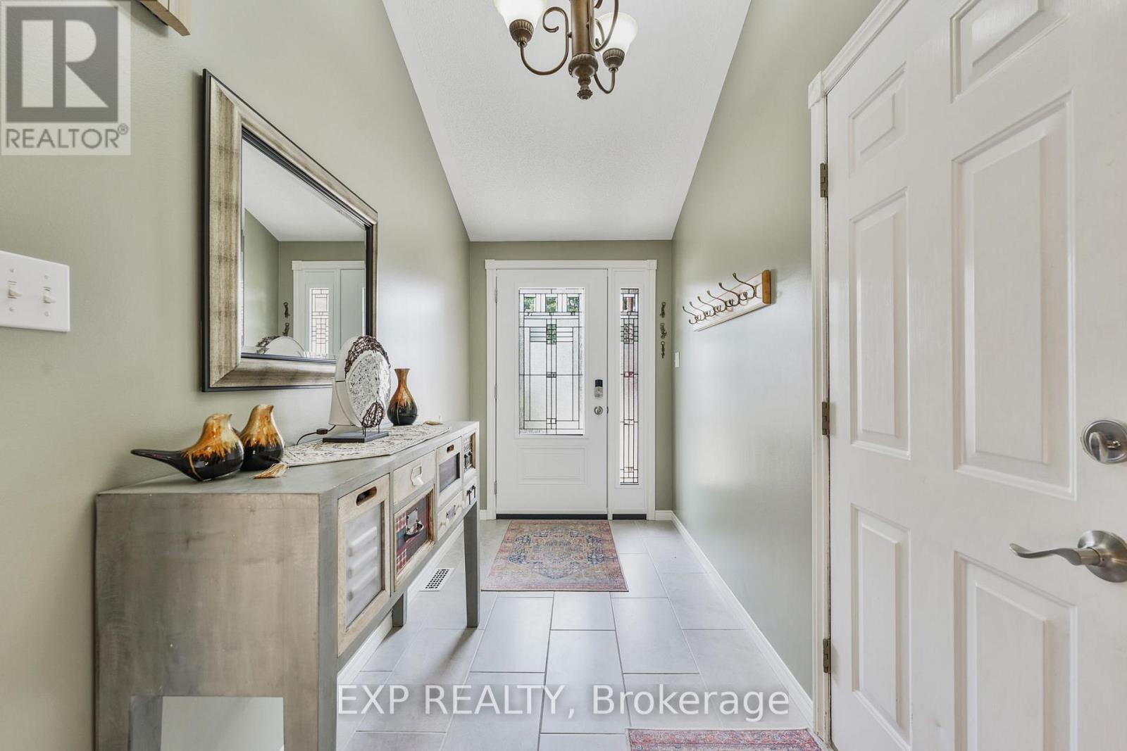 155 John Davies Drive, Woodstock, Ontario  N4T 1N1 - Photo 4 - X13503102