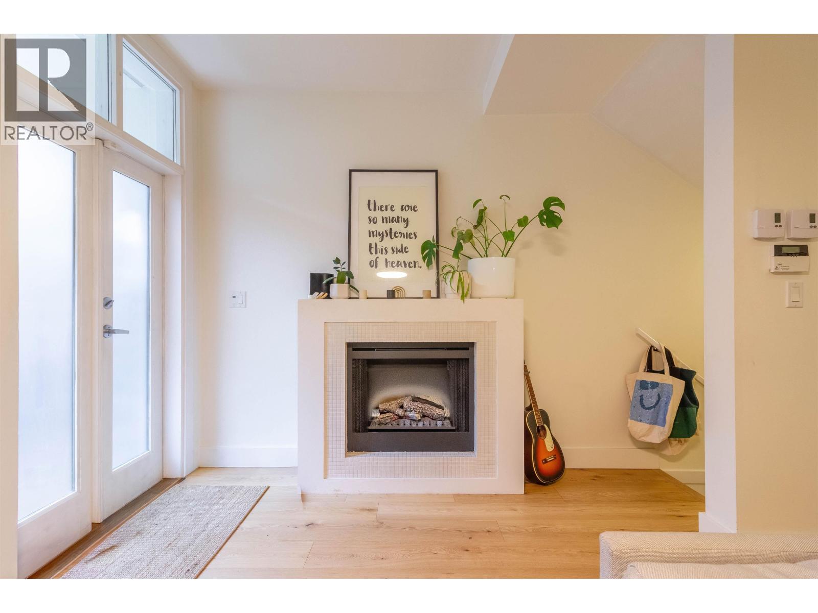 822 W 6th Avenue, Vancouver, British Columbia  V5Z 1A6 - Photo 5 - R3140971