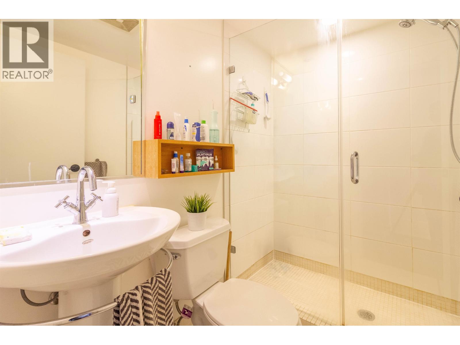 822 W 6th Avenue, Vancouver, British Columbia  V5Z 1A6 - Photo 14 - R3140971