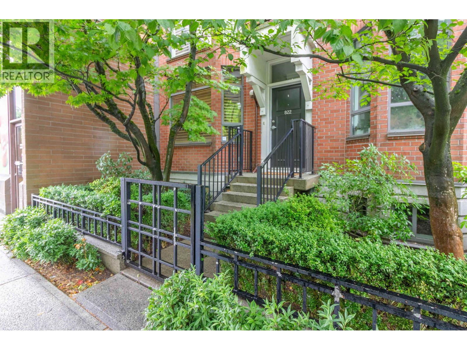 822 W 6TH AVENUE, Vancouver, British Columbia
