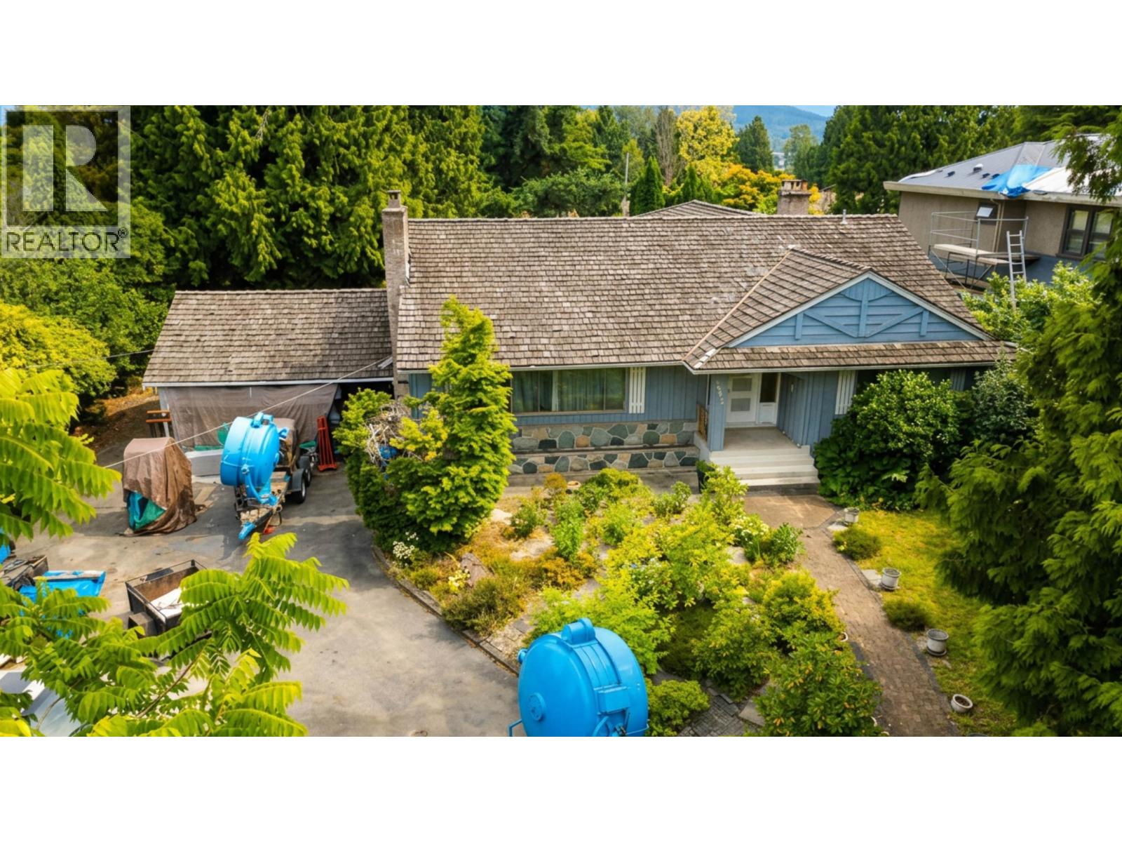 5512 Buckingham Avenue, Burnaby, British Columbia  V5E 2A1 - Photo 5 - R3140693