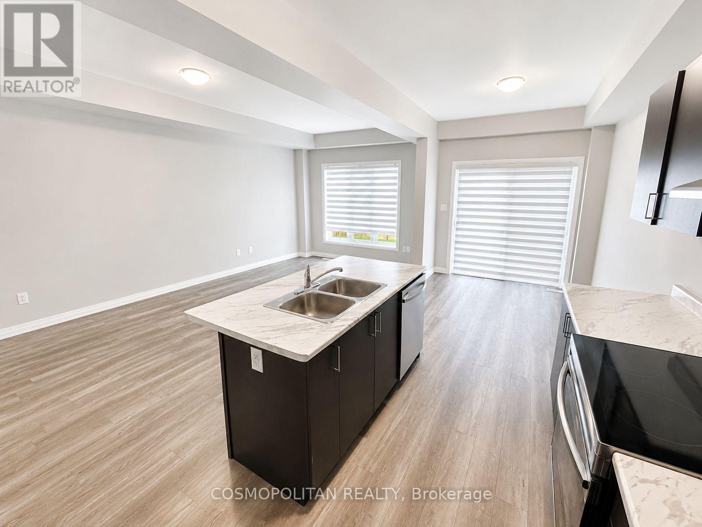 6715 Cropp Street, Niagara Falls, Ontario  L2E 0B7 - Photo 12 - X13503118