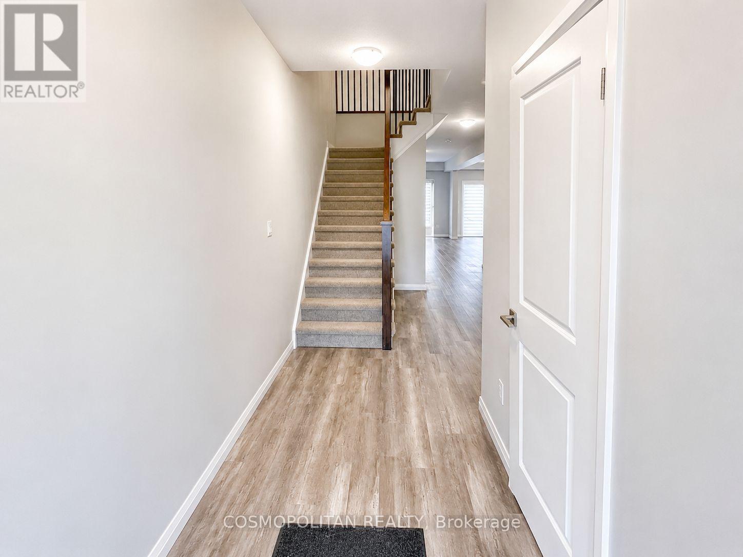 6715 Cropp Street, Niagara Falls, Ontario  L2E 0B7 - Photo 13 - X13503118