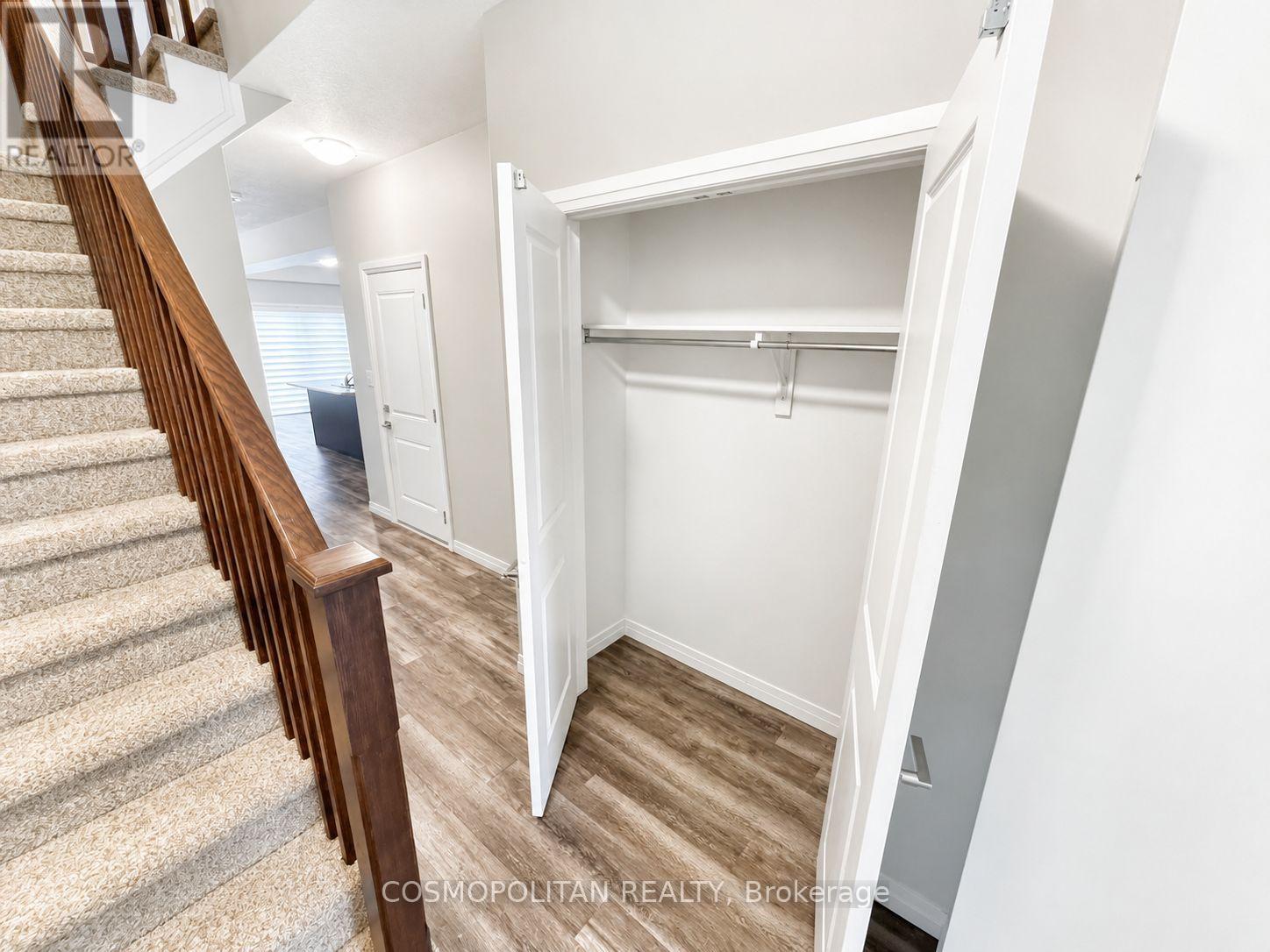 6715 Cropp Street, Niagara Falls, Ontario  L2E 0B7 - Photo 14 - X13503118