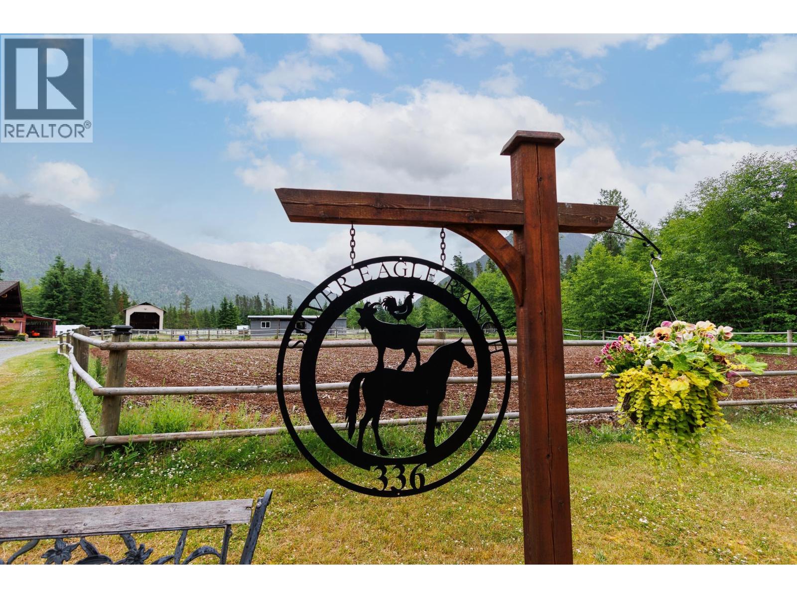 336 Williams Creek Avenue, Terrace, British Columbia  V8G 0G5 - Photo 3 - R3141131
