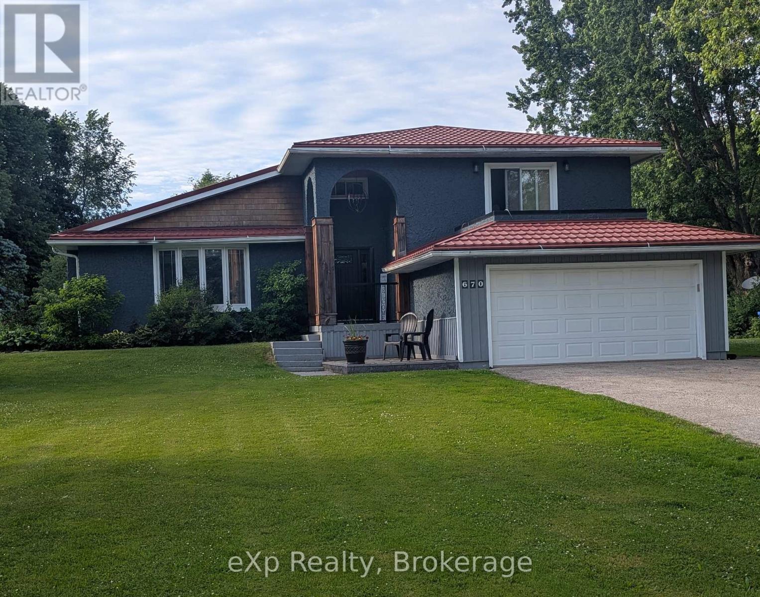 670 Joynt Street, Georgian Bluffs, Ontario  N0H 2K0 - Photo 46 - X13503178