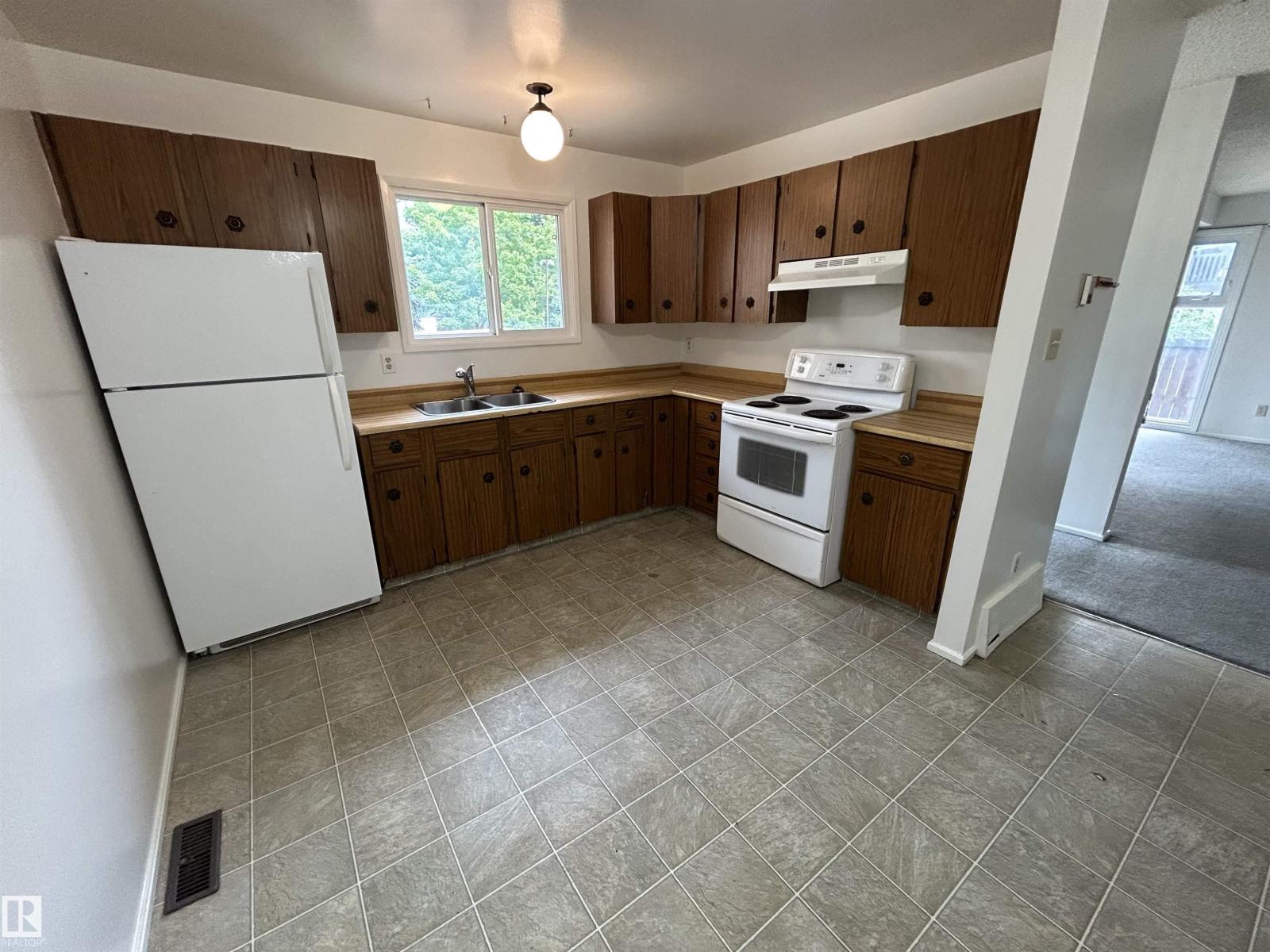 7117 180 St NW, Edmonton, Alberta  T5T 3G1 - Photo 7 - E4496312