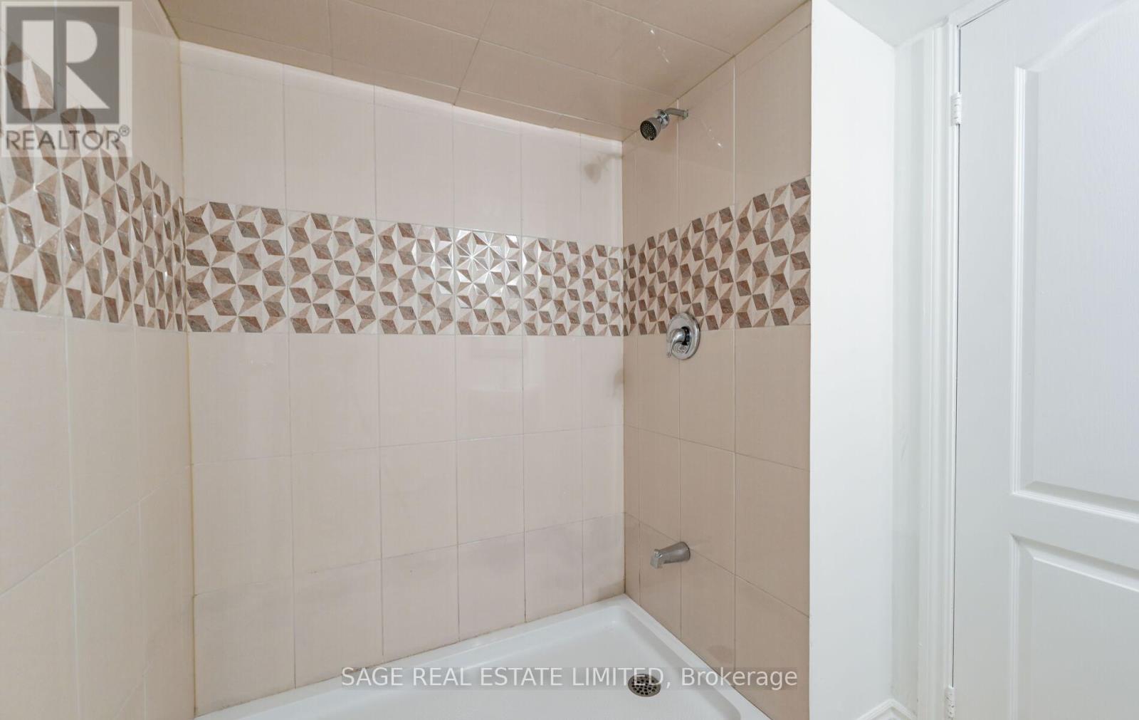 Lower - 6 Fairhill Avenue, Brampton, Ontario  L7A 2A9 - Photo 14 - W13503164