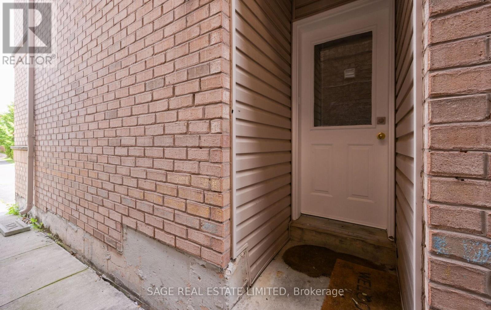 Lower - 6 Fairhill Avenue, Brampton, Ontario  L7A 2A9 - Photo 2 - W13503164