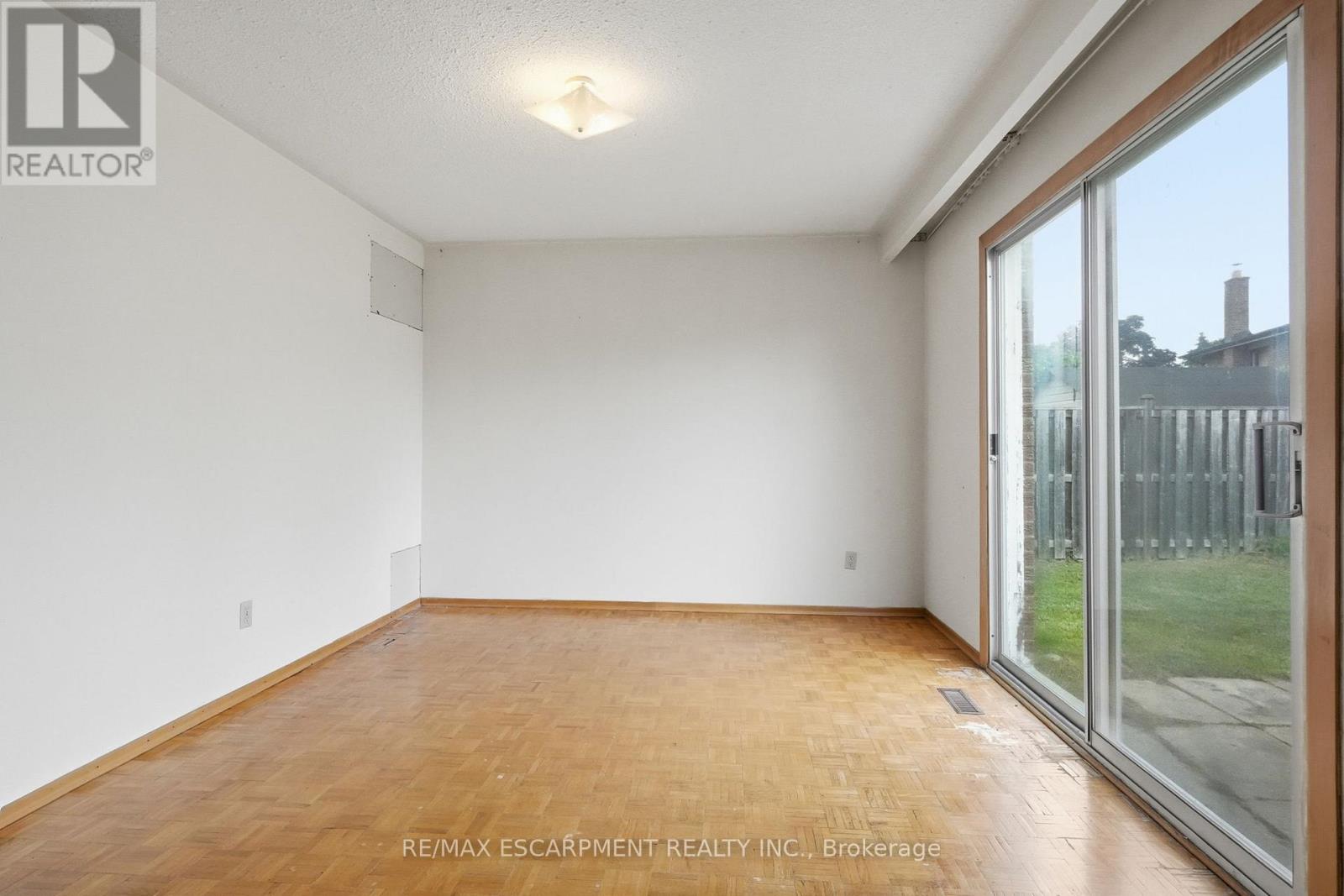 464 Louis Drive, Mississauga, Ontario  L5B 2J6 - Photo 19 - W13503174