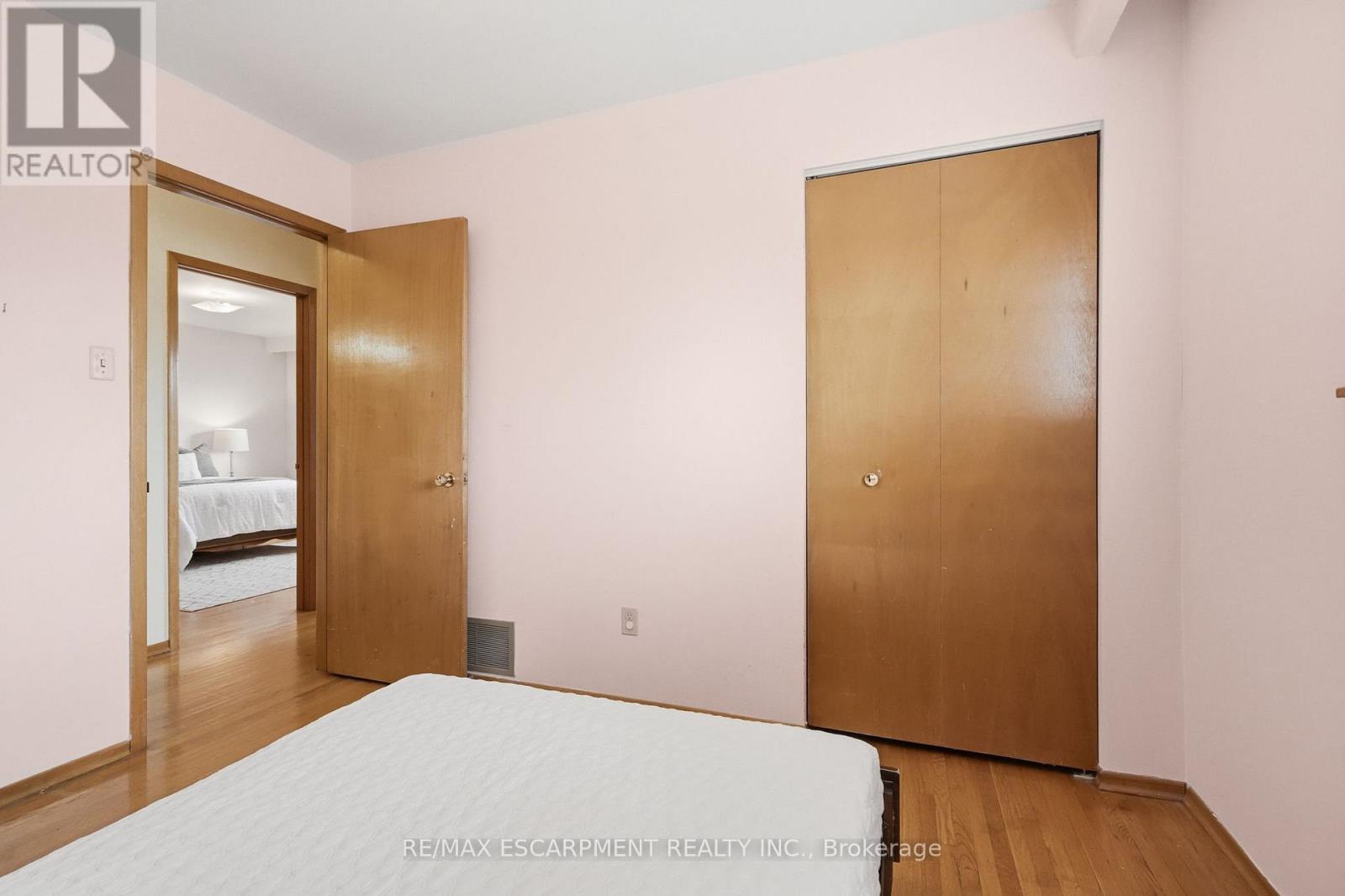 464 Louis Drive, Mississauga, Ontario  L5B 2J6 - Photo 26 - W13503174