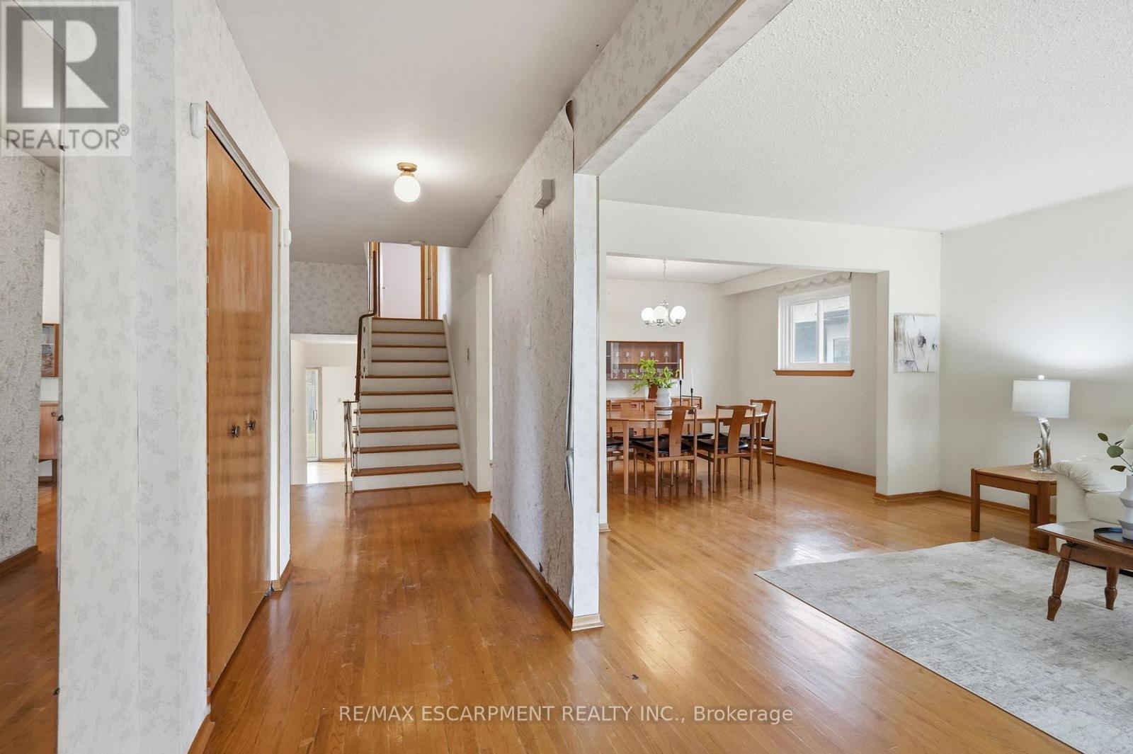 464 Louis Drive, Mississauga, Ontario  L5B 2J6 - Photo 7 - W13503174