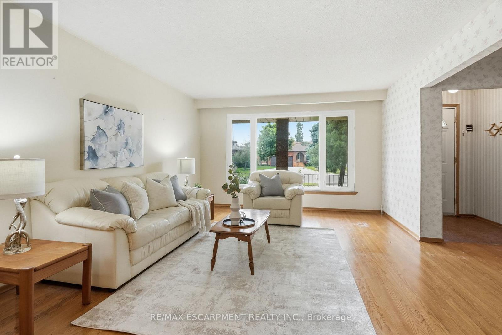 464 Louis Drive, Mississauga, Ontario  L5B 2J6 - Photo 9 - W13503174