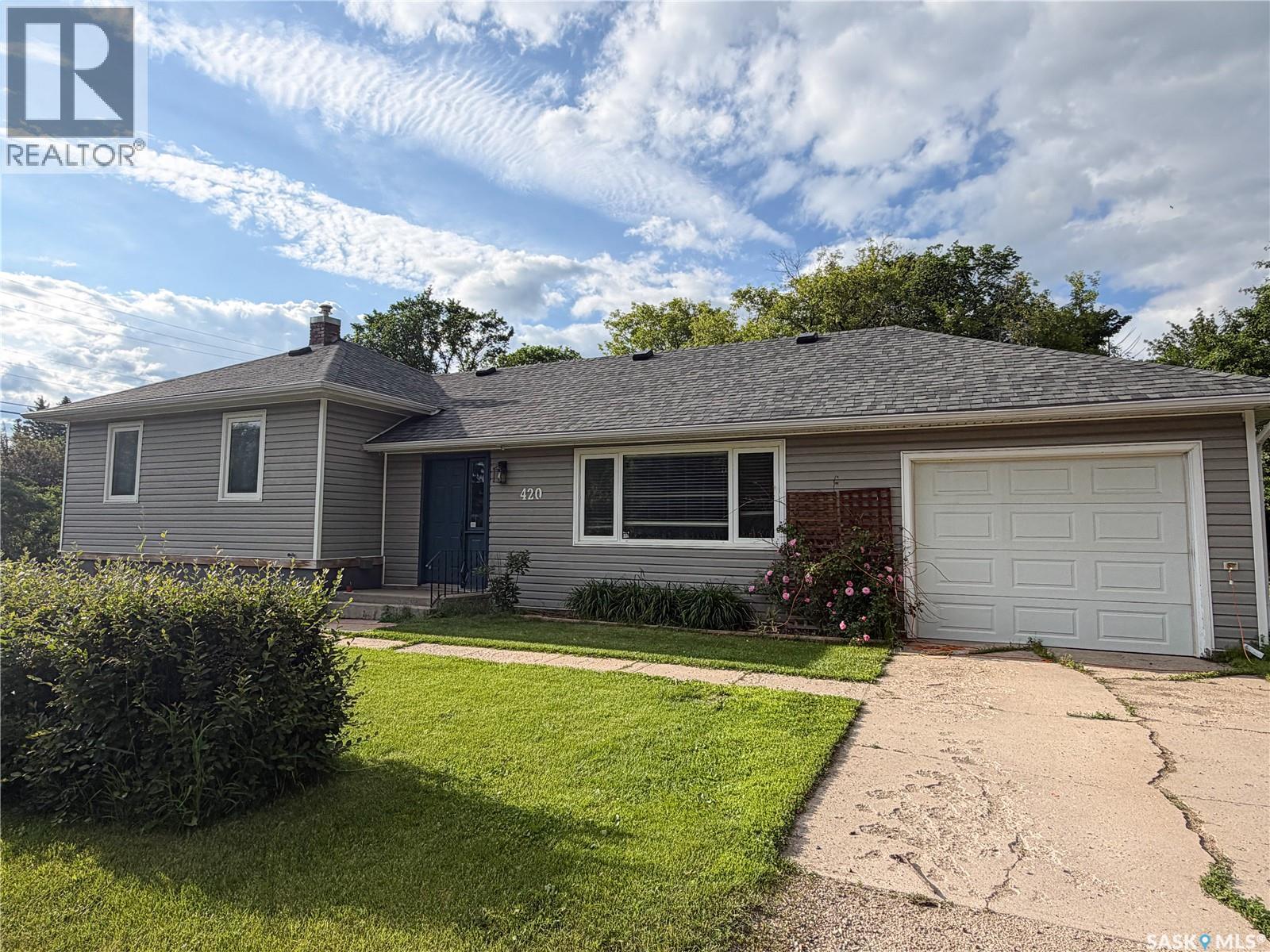 420 1st Street W, Meadow Lake, Saskatchewan  S9X 1E5 - Photo 20 - SK040990