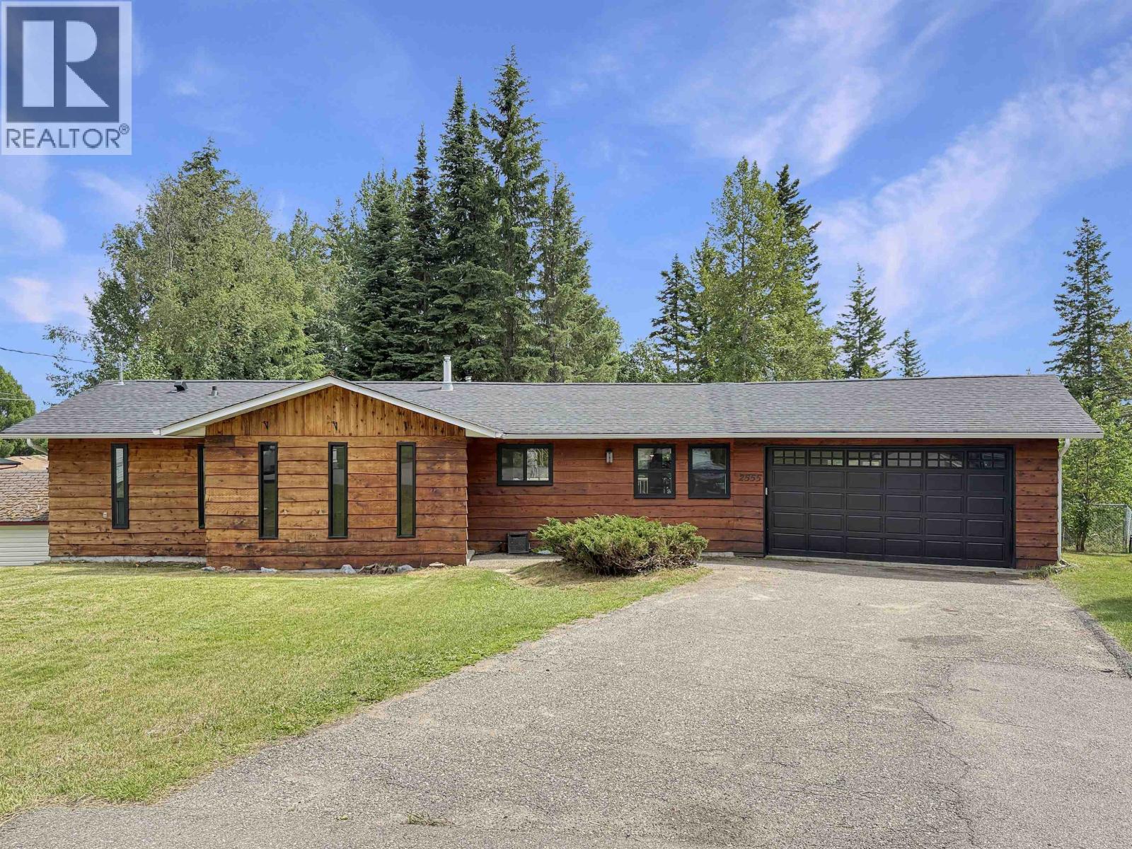 2555 WALLACE PLACE, Prince George, British Columbia