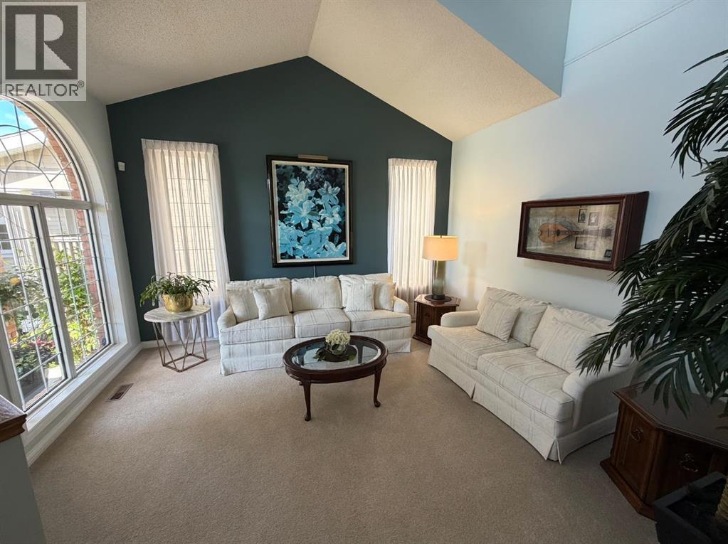 1649 Evergreen Hill SW, Calgary, Alberta  T2Y 3B6 - Photo 4 - A2323775