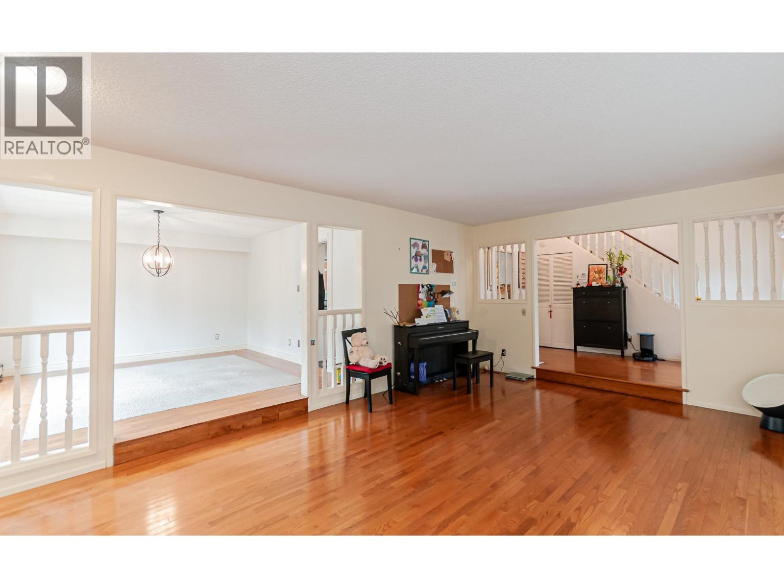 7660 Goldstream Drive, Richmond, British Columbia  V7A 1S6 - Photo 4 - R3141108