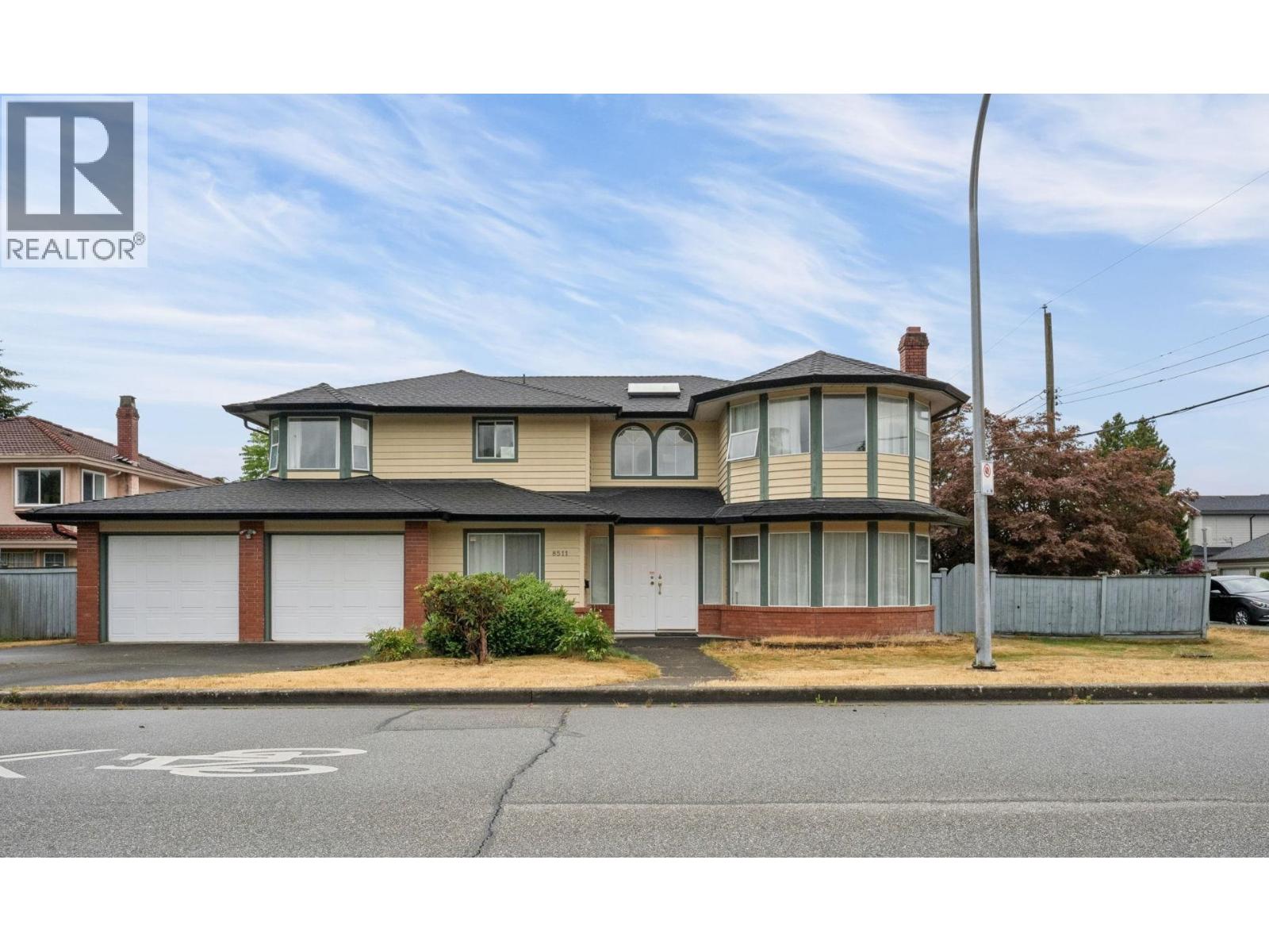 8511 ASH STREET, Richmond, British Columbia