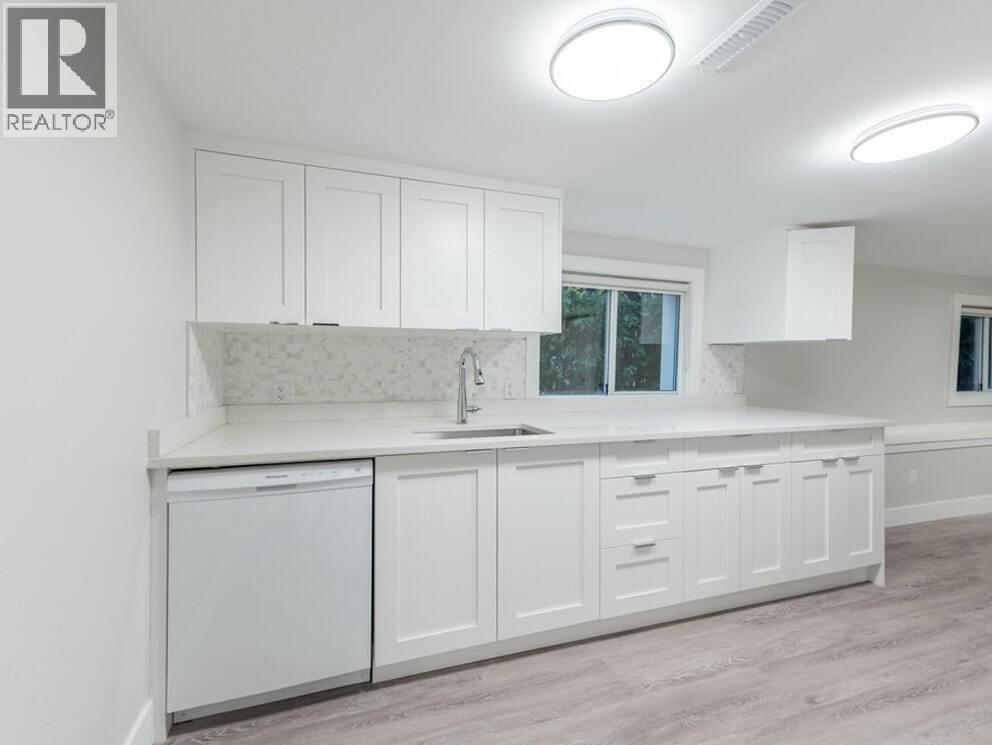 3403 Carolina Street, Vancouver, British Columbia  V5V 4B3 - Photo 4 - R3141118
