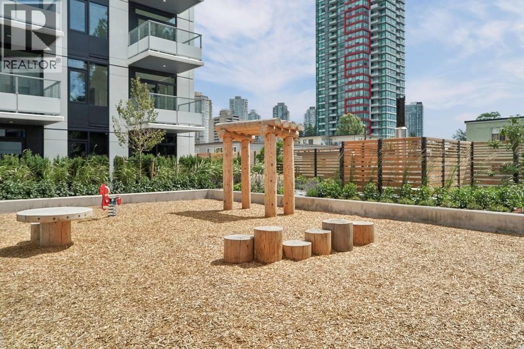 504 6608 Sussex Avenue, Burnaby, British Columbia  V5H 3C6 - Photo 10 - R3141142