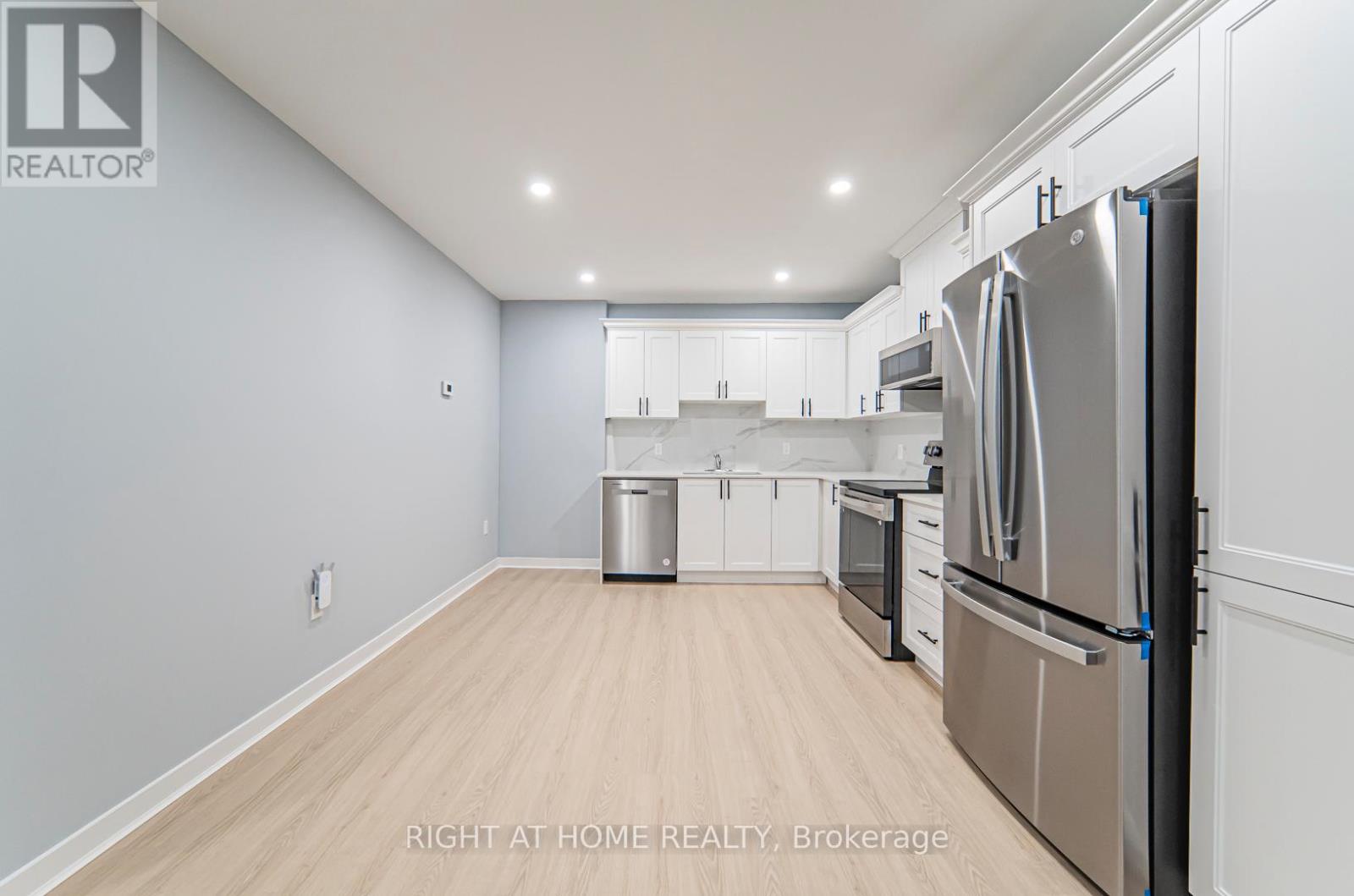 Main - 250 Beechy Drive, Richmond Hill, Ontario  L4C 2X7 - Photo 12 - N13503192