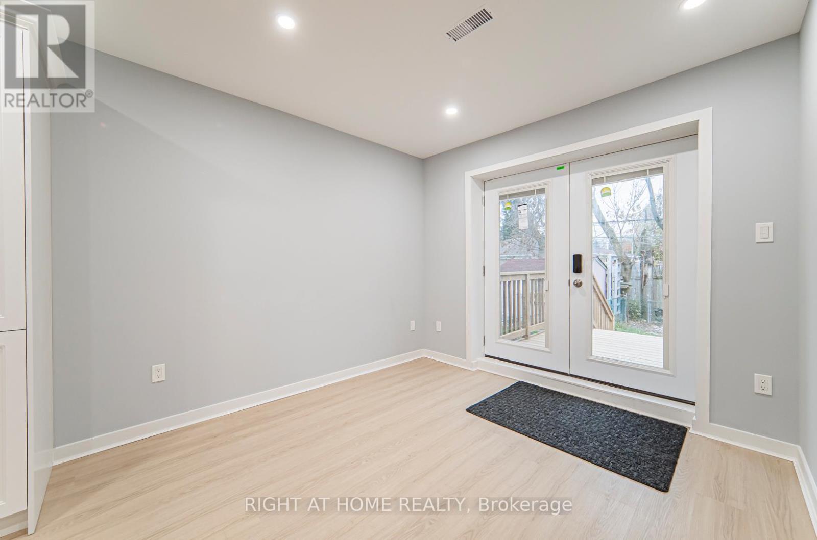 Main - 250 Beechy Drive, Richmond Hill, Ontario  L4C 2X7 - Photo 2 - N13503192