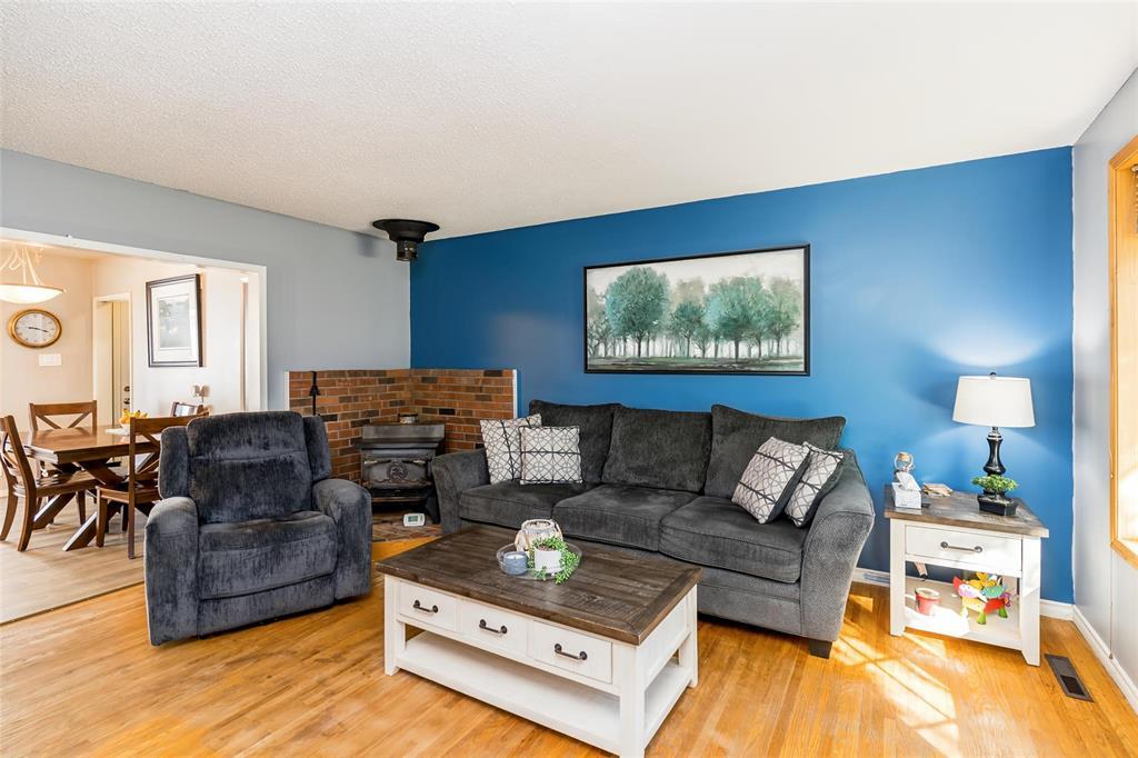 11 Lochmoor Avenue, Winnipeg, Manitoba  R2J 1P7 - Photo 1 - 202615278