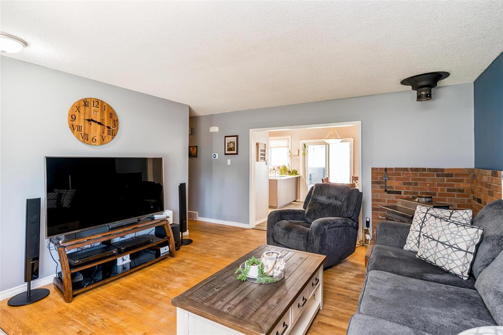 11 Lochmoor Avenue, Winnipeg, Manitoba  R2J 1P7 - Photo 2 - 202615278
