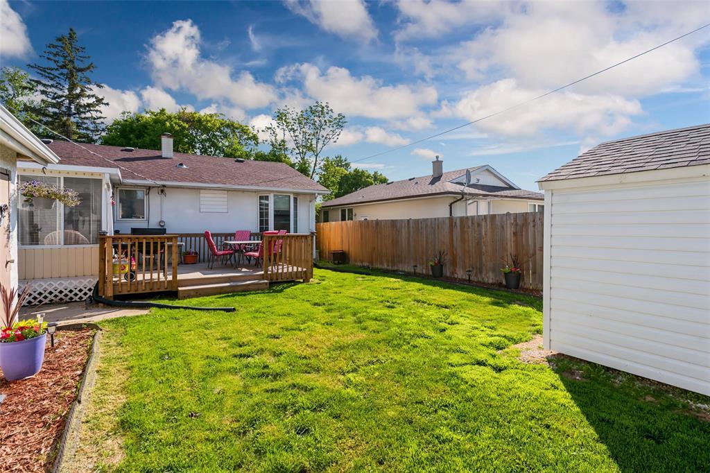 11 Lochmoor Avenue, Winnipeg, Manitoba  R2J 1P7 - Photo 30 - 202615278