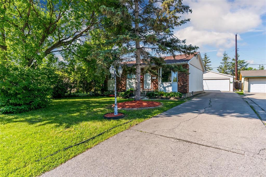 11 Lochmoor Avenue, Winnipeg, Manitoba  R2J 1P7 - Photo 35 - 202615278