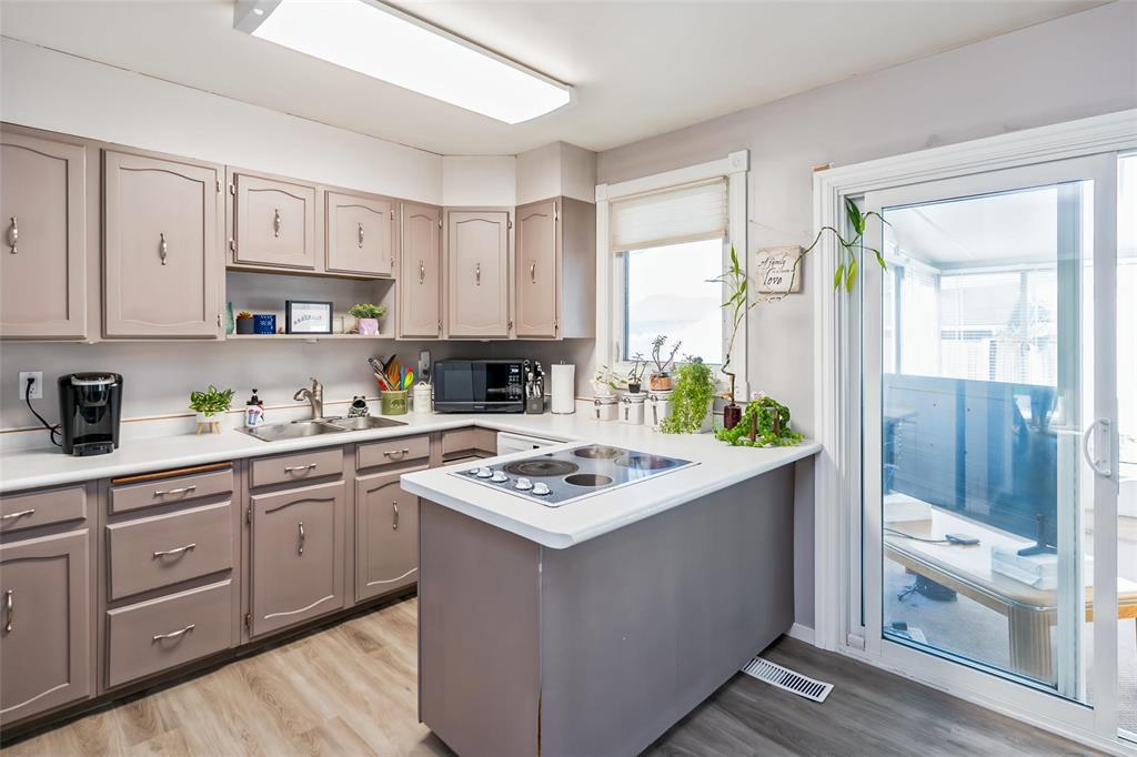 11 Lochmoor Avenue, Winnipeg, Manitoba  R2J 1P7 - Photo 8 - 202615278