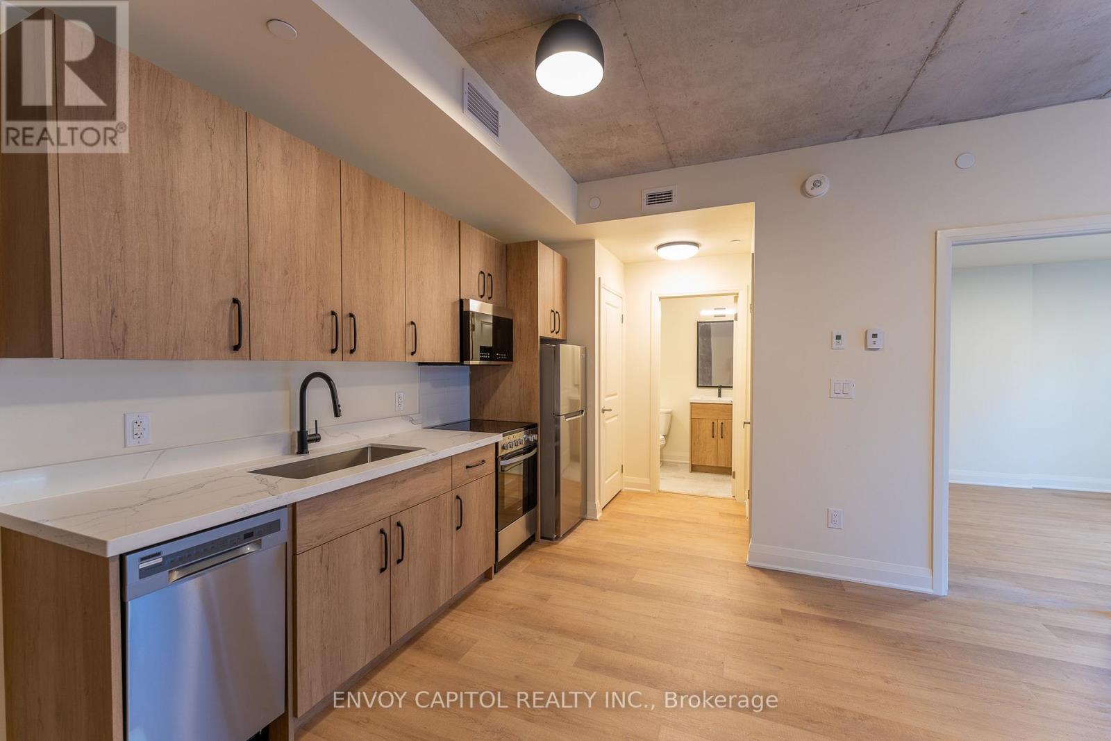 204 - 11 Robert Street, Hamilton, Ontario  L8L 2N8 - Photo 3 - X13503194