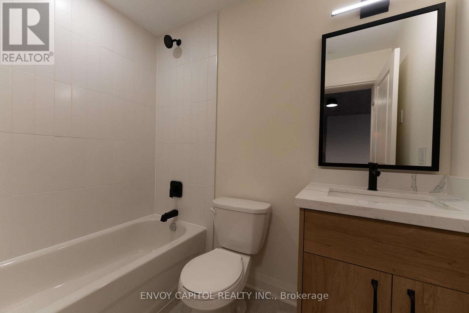 204 - 11 Robert Street, Hamilton, Ontario  L8L 2N8 - Photo 4 - X13503194