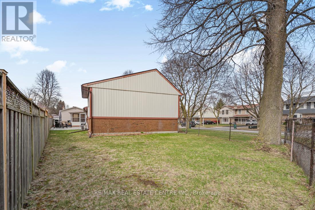 153 The Greenway Way, Cambridge, Ontario  N1R 6L6 - Photo 35 - X13503196